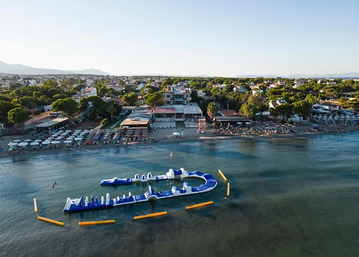 Oceanis Apartments